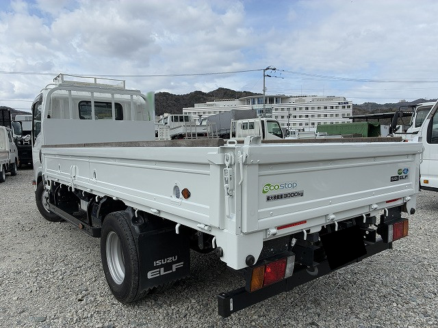いすゞ エルフ 小型 平ボディ 床鉄板 2RG-NMR88ARの中古トラック画像4