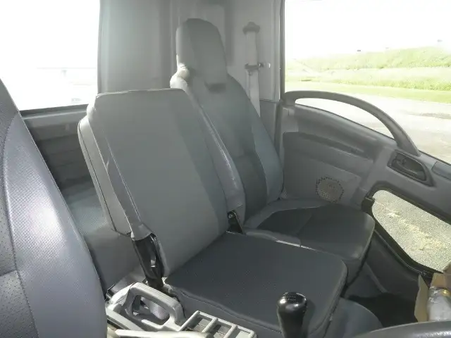 いすゞ フォワード 中型/増トン タンク車 散水車 PKG-FRR90S2の中古トラック画像4