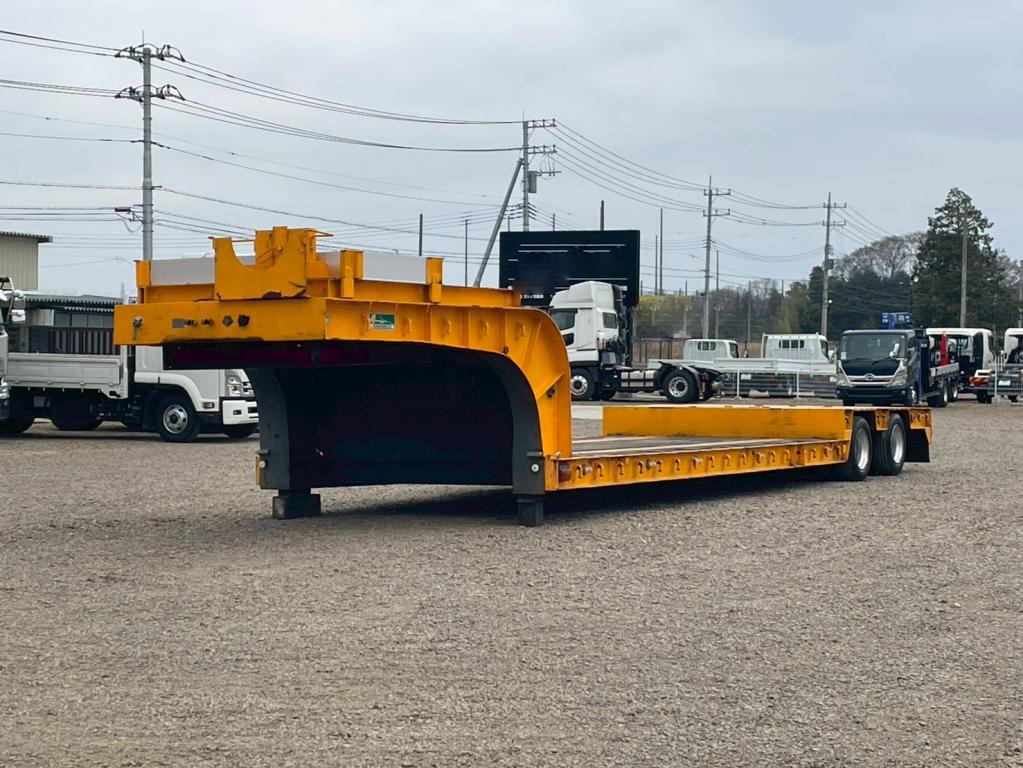 花見台自動車 トレーラー 重機用