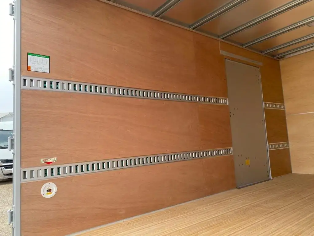 いすゞ エルフ 小型 アルミバン サイドドア 2RG-NPR88AMの中古トラック画像8