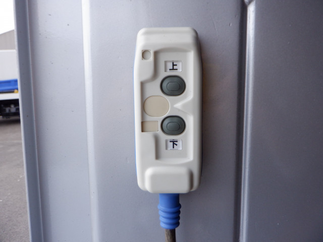 いすゞ エルフ 小型 アルミバン パワーゲート TRG-NMR85ANの中古トラック画像9