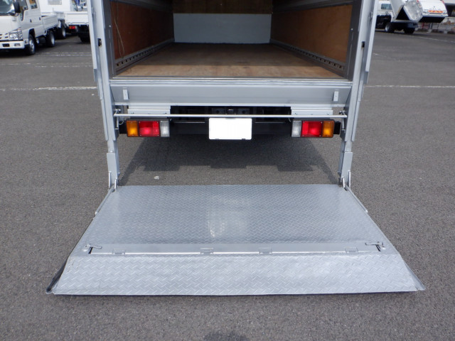いすゞ エルフ 小型 アルミバン パワーゲート TRG-NMR85ANの中古トラック画像8