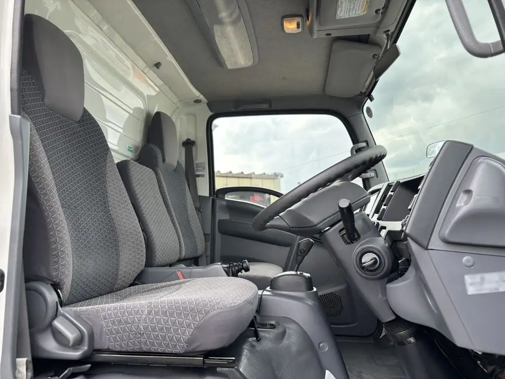 いすゞ エルフ 小型 アルミバン パワーゲート サイドドアの中古トラック画像12