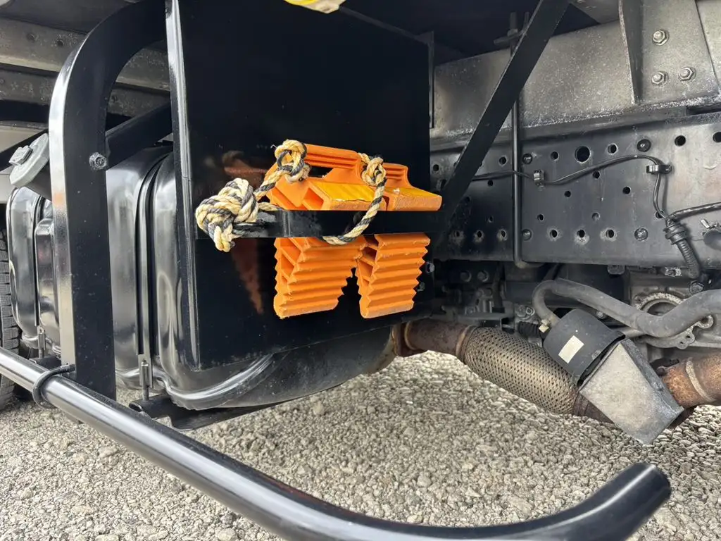 いすゞ エルフ 小型 アルミバン パワーゲート サイドドアの中古トラック画像16