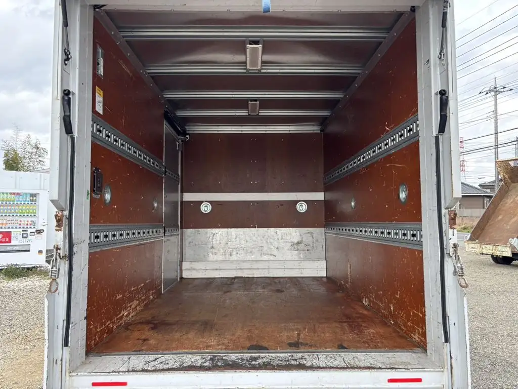 いすゞ エルフ 小型 アルミバン パワーゲート サイドドアの中古トラック画像6