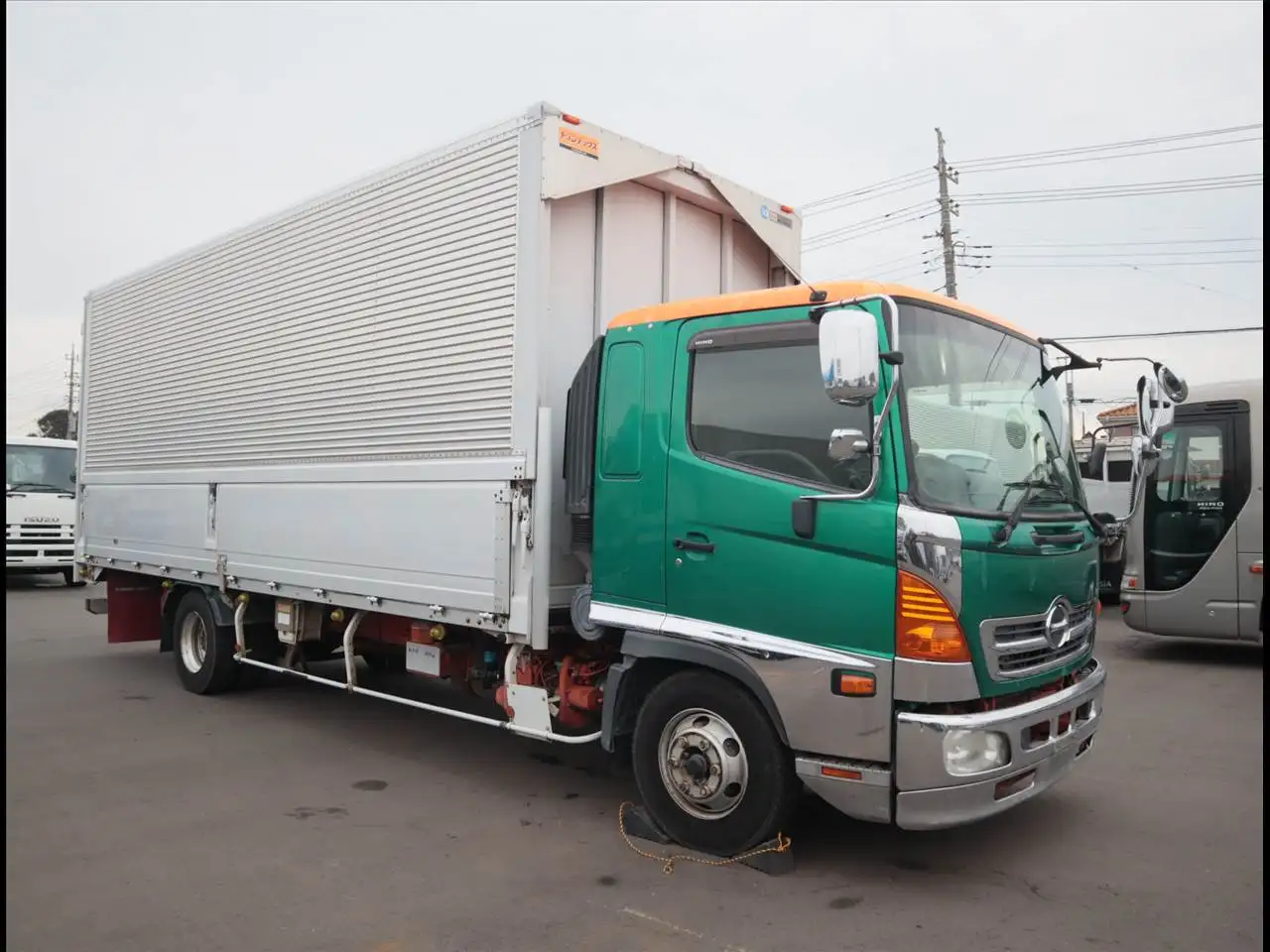 日野 レンジャー 中型/増トン ウイング エアサス ベッドの中古トラック画像2