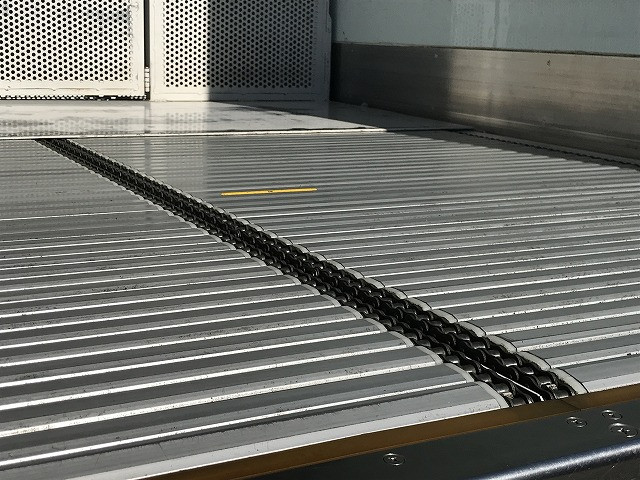 いすゞ エルフ 小型 アルミバン サイドドア 3枚観音の中古トラック画像12