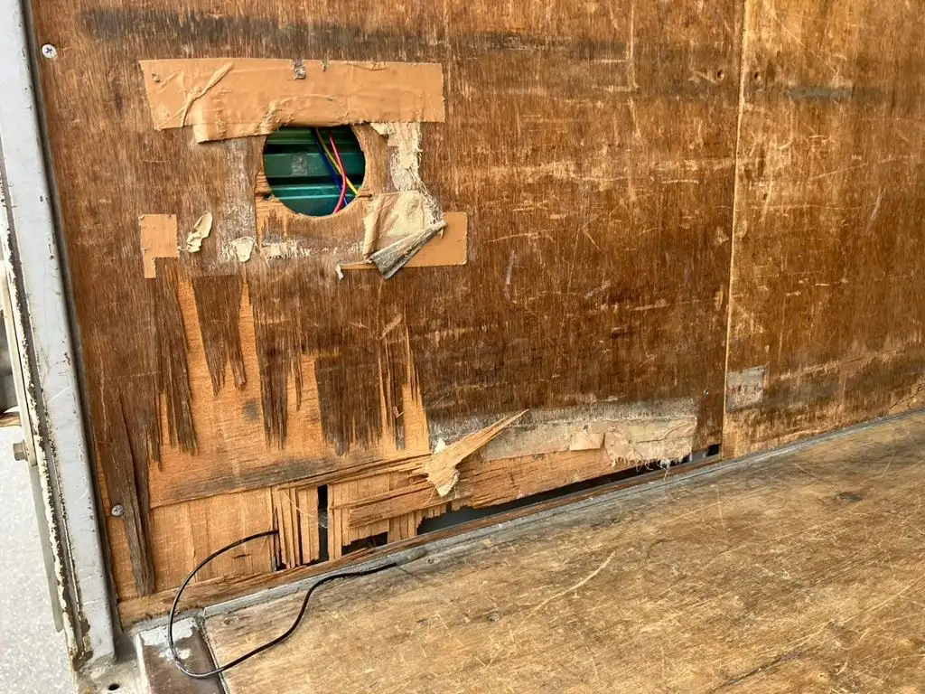 いすゞ エルフ 小型 アルミバン TKG-NHR85AN H27の中古トラック画像7