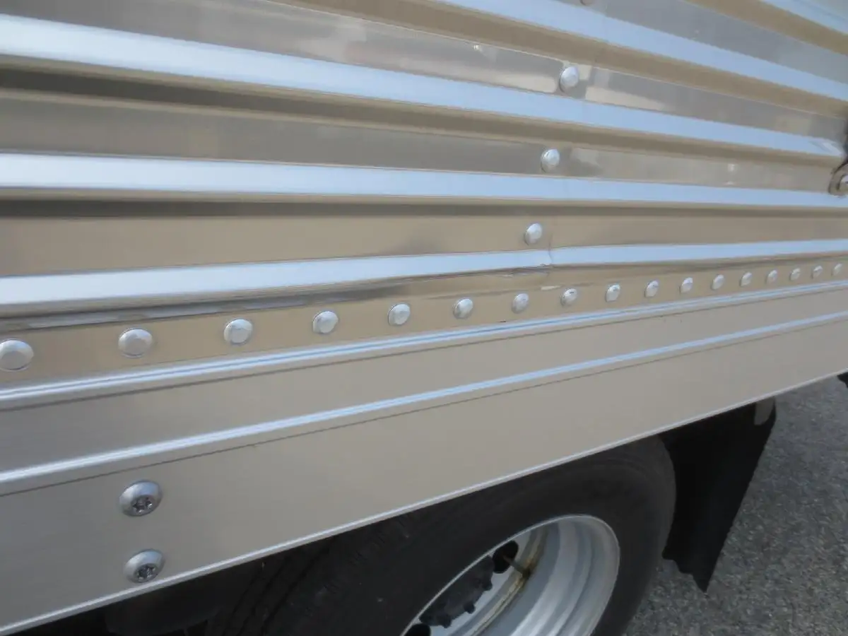 いすゞ エルフ 小型 アルミバン パワーゲート サイドドアの中古トラック画像14