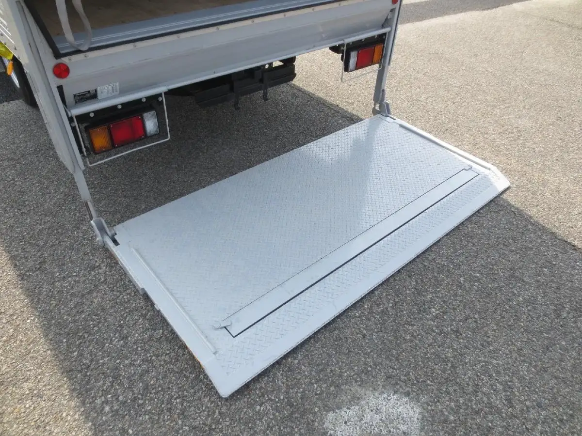 いすゞ エルフ 小型 アルミバン パワーゲート サイドドアの中古トラック画像11