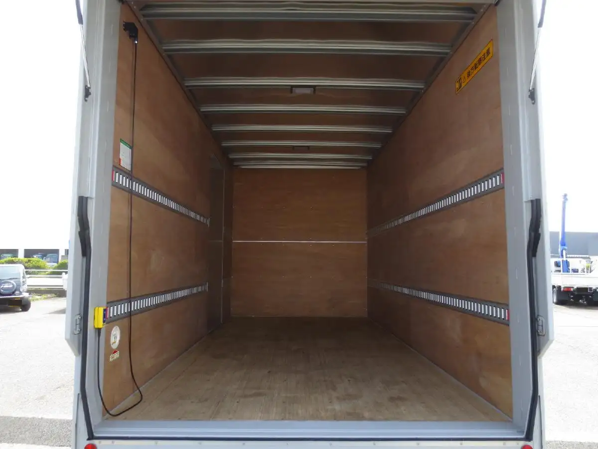 いすゞ エルフ 小型 アルミバン パワーゲート サイドドアの中古トラック画像10
