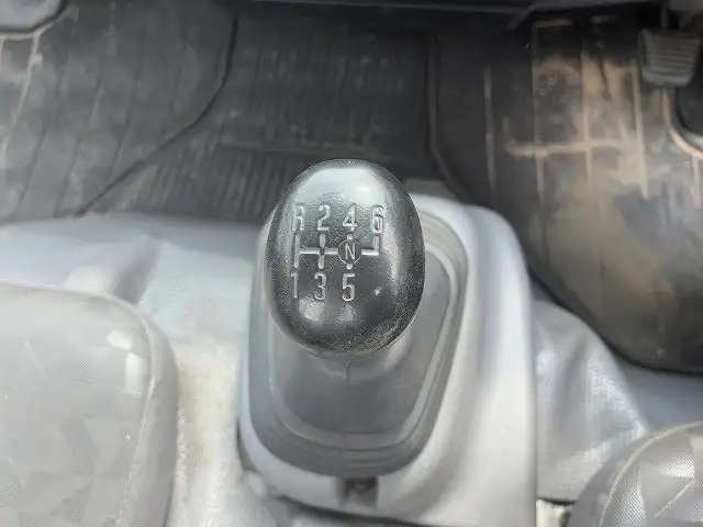 いすゞ エルフ 小型 平ボディ 床鉄板 PB-NPR81ARの中古トラック画像15