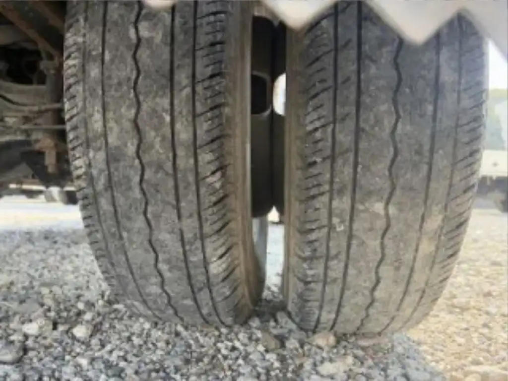 いすゞ エルフ 小型 平ボディ Wキャブ 床鉄板の中古トラック画像20