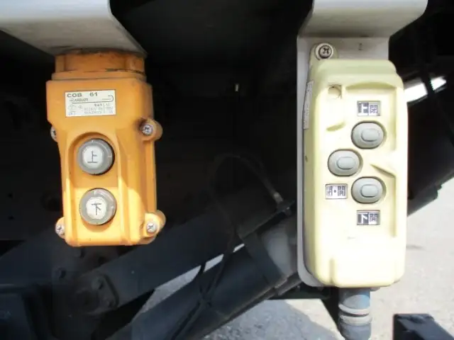 いすゞ エルフ 小型 アルミバン パワーゲート 2RG-NPR88ANの中古トラック画像10