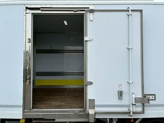 いすゞ エルフ 小型 アルミバン パワーゲート サイドドアの中古トラック画像11