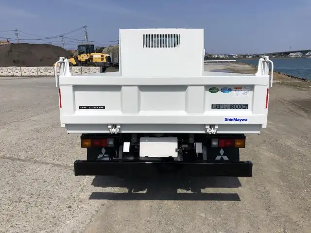 三菱 キャンター 小型 ダンプ 2RG-FBA60 R7の中古トラック画像4