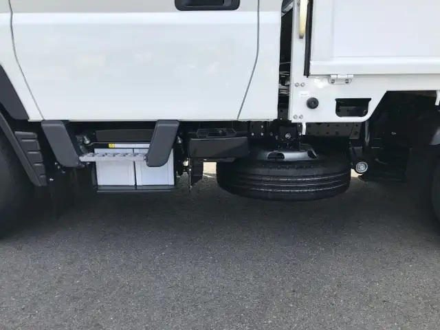 三菱 キャンター 小型 平ボディ Wキャブ 2RG-FBA20の中古トラック画像15