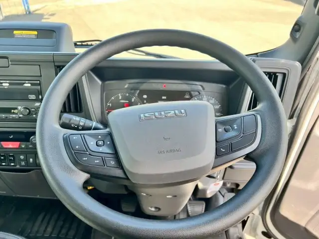 いすゞ エルフ 小型 平ボディ 床鉄板 アルミブロックの中古トラック画像11