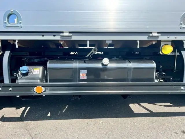 いすゞ エルフ 小型 平ボディ 床鉄板 アルミブロックの中古トラック画像16