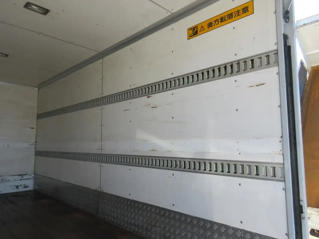 いすゞ エルフ 小型 アルミバン パワーゲート サイドドアの中古トラック画像10