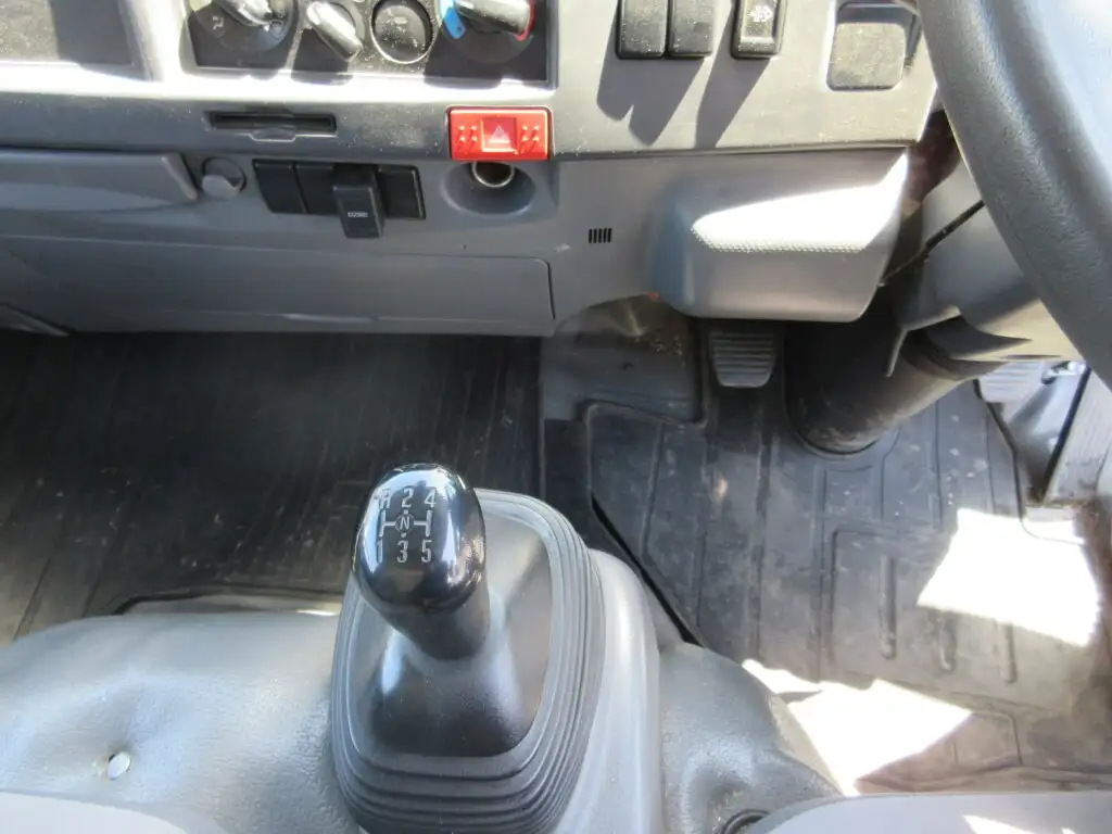 いすゞ エルフ 小型 アルミバン パワーゲート サイドドアの中古トラック画像14