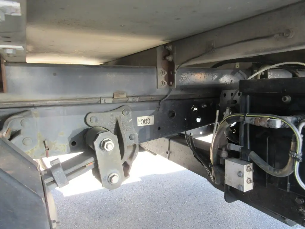 いすゞ エルフ 小型 アルミバン パワーゲート サイドドアの中古トラック画像18