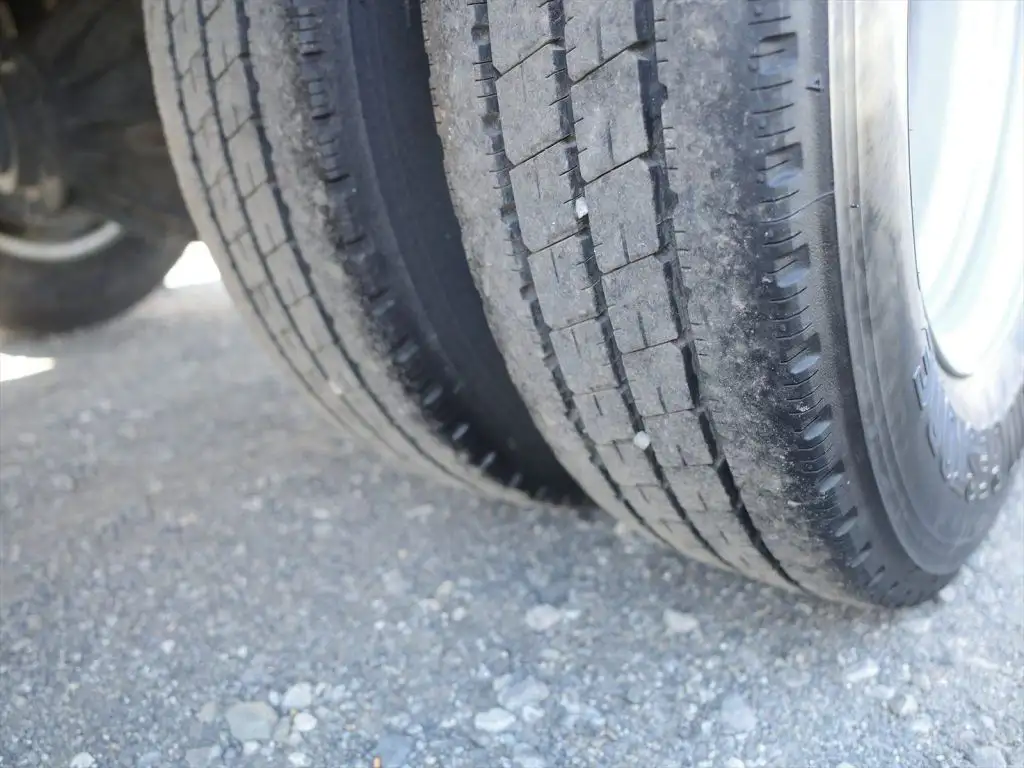 いすゞ エルフ 小型 アルミバン サイドドア TRG-NLR85ANの中古トラック画像20