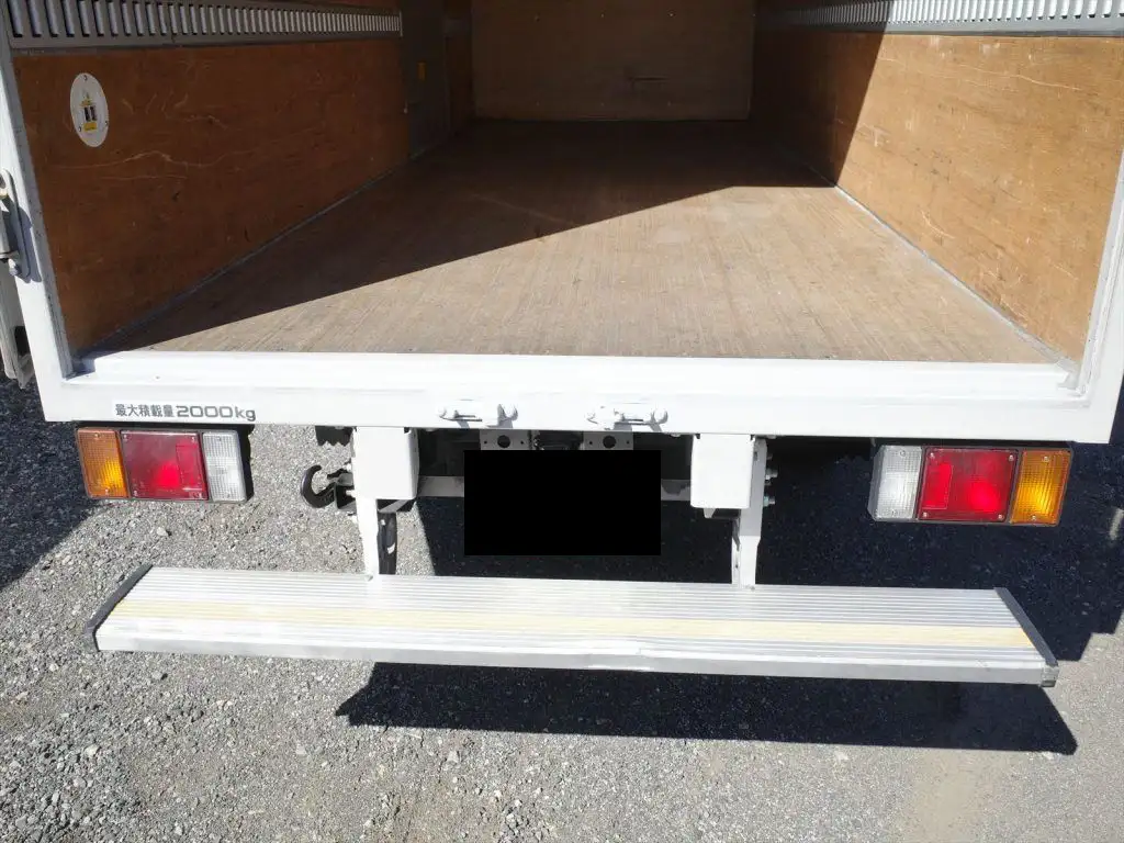 いすゞ エルフ 小型 アルミバン サイドドア TRG-NLR85ANの中古トラック画像9