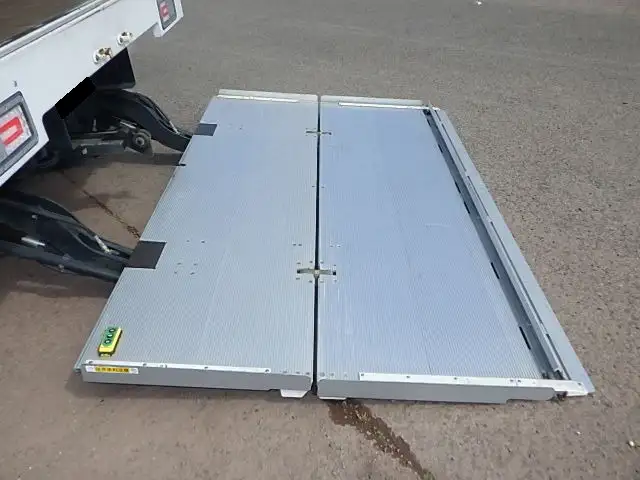 日野 レンジャー 中型/増トン ウイング パワーゲート エアサスの中古トラック画像10