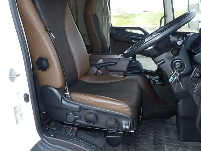 日野 レンジャー 中型/増トン ウイング パワーゲート エアサスの中古トラック画像12