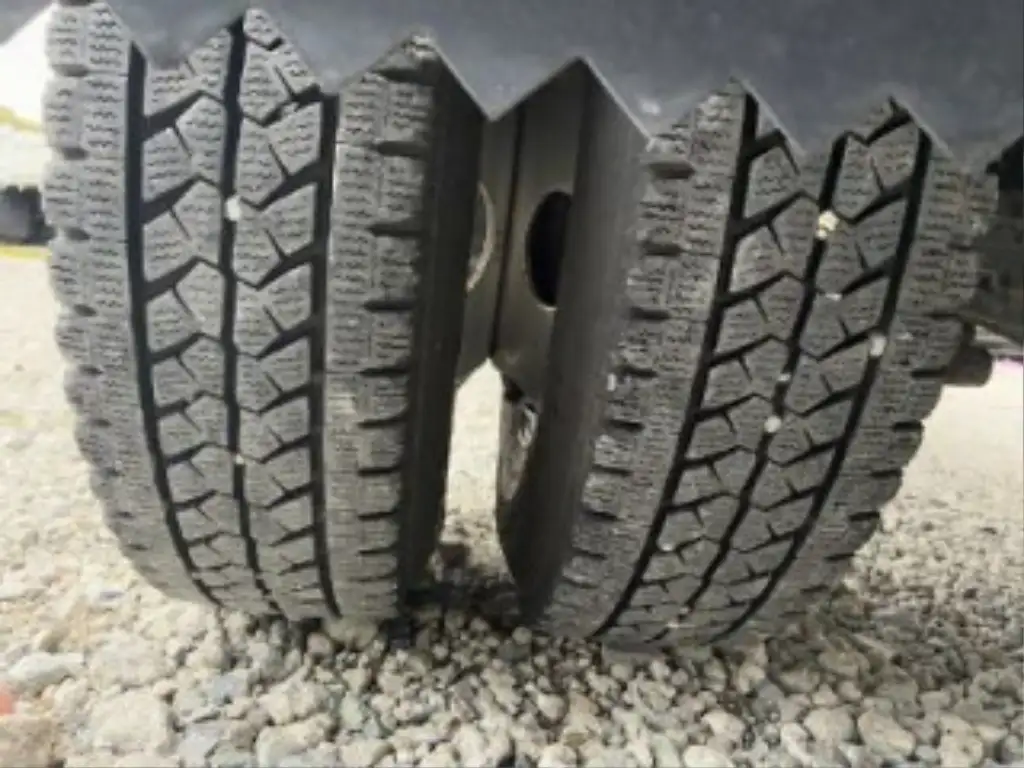 いすゞ エルフ 小型 平ボディ 床鉄板 アルミブロックの中古トラック画像20