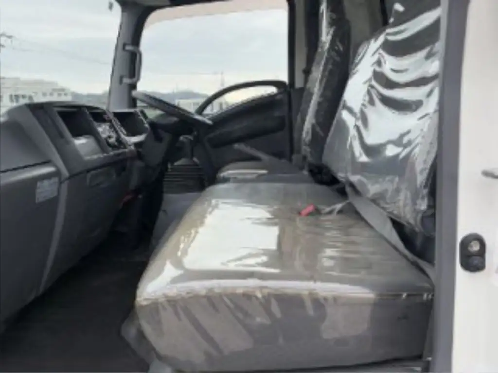 いすゞ エルフ 小型 平ボディ 床鉄板 アルミブロックの中古トラック画像12