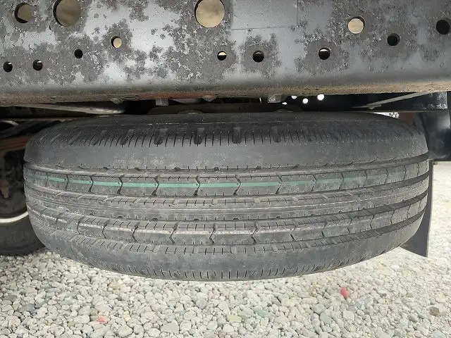 いすゞ エルフ 小型 平ボディ 床鉄板 アルミブロックの中古トラック画像16