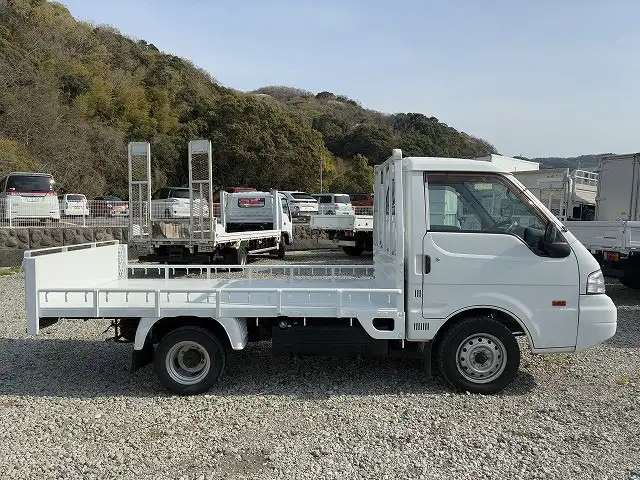 マツダ ボンゴ 小型 車両重機運搬 ABF-SKP2T H25の中古トラック画像3