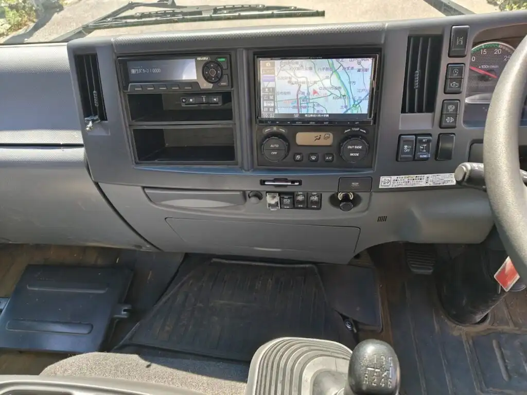 いすゞ フォワード 中型/増トン アルミバン パワーゲート 床鉄板の中古トラック画像14
