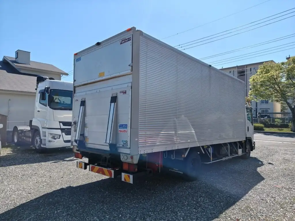 いすゞ フォワード 中型/増トン アルミバン パワーゲート 床鉄板の中古トラック画像3