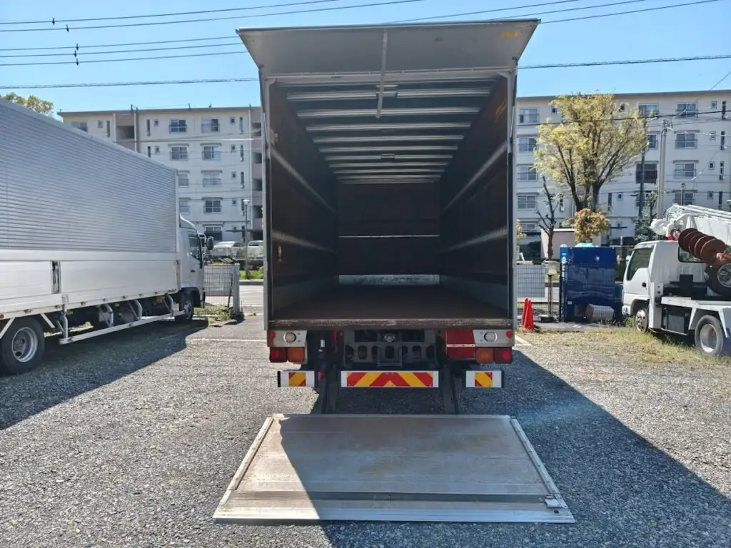いすゞ フォワード 中型/増トン アルミバン パワーゲート 床鉄板の中古トラック画像5