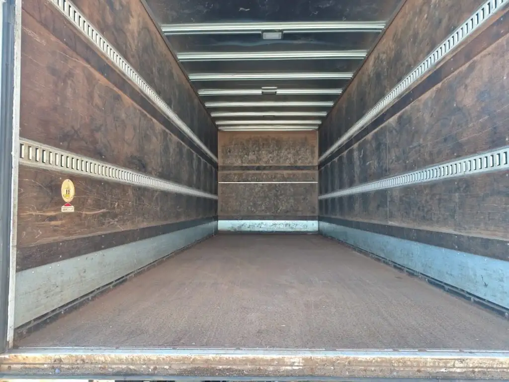 いすゞ フォワード 中型/増トン アルミバン パワーゲート 床鉄板の中古トラック画像6