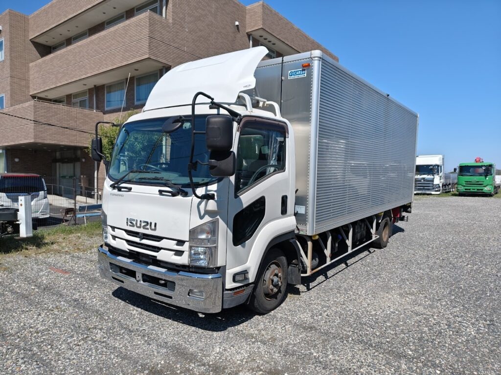 いすゞ フォワード 中型/増トン アルミバン 標準
