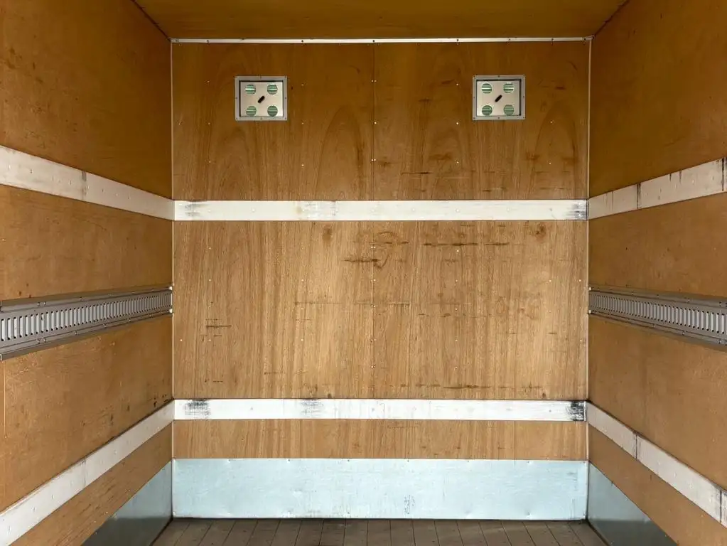 いすゞ エルフ 小型 アルミバン パワーゲート TRG-NPR85ANの中古トラック画像7