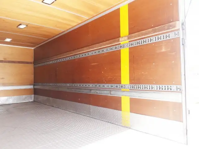 いすゞ フォワード 中型/増トン アルミバン パワーゲート ベッドの中古トラック画像7