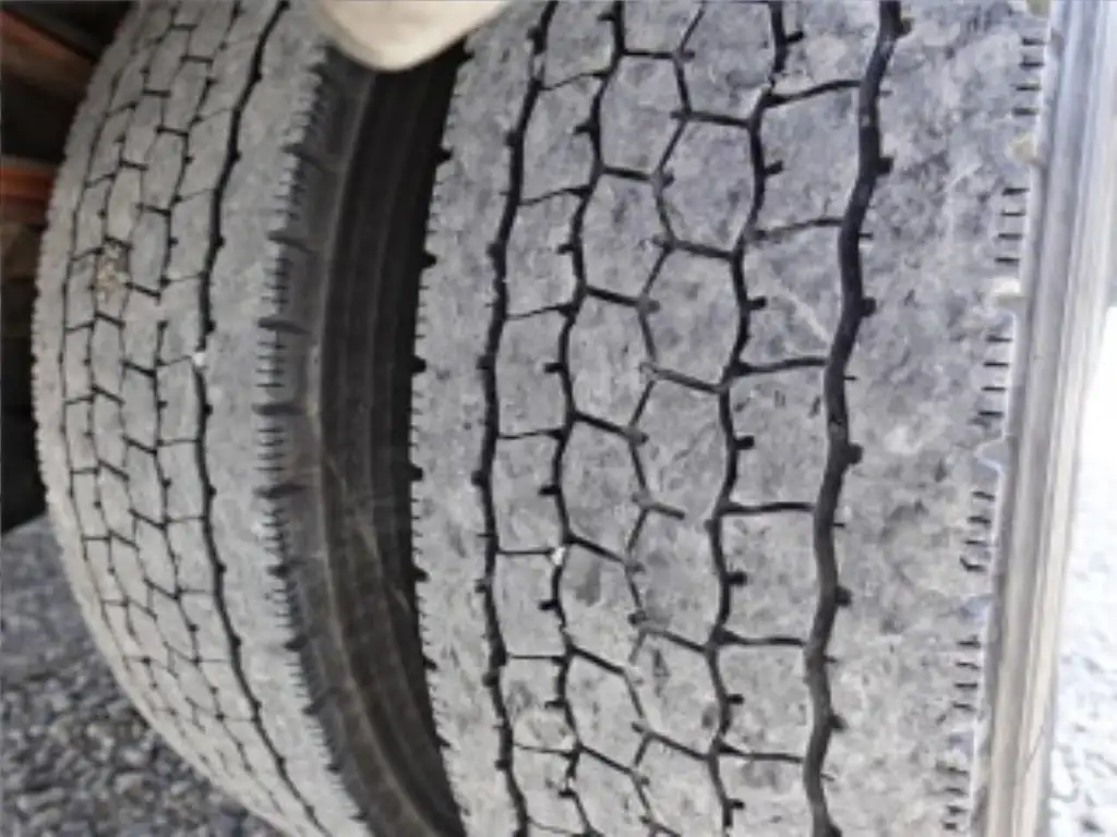 いすゞ フォワード 中型/増トン アルミバン パワーゲート ベッドの中古トラック画像20