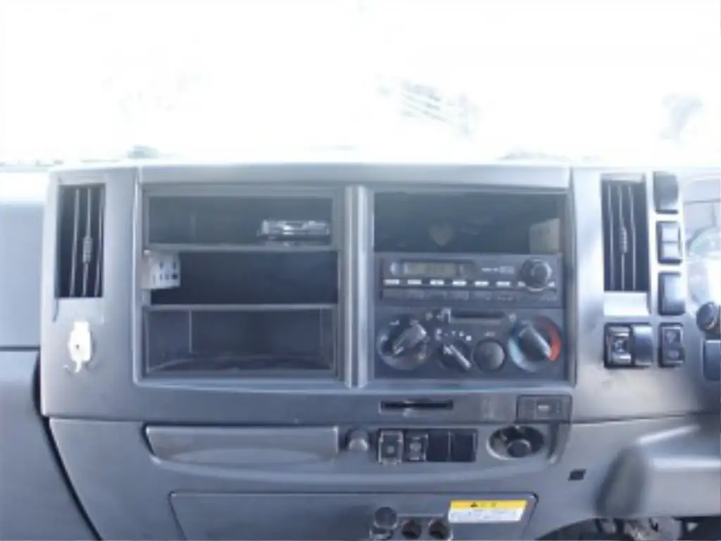 いすゞ フォワード 中型/増トン アルミバン パワーゲート ベッドの中古トラック画像12