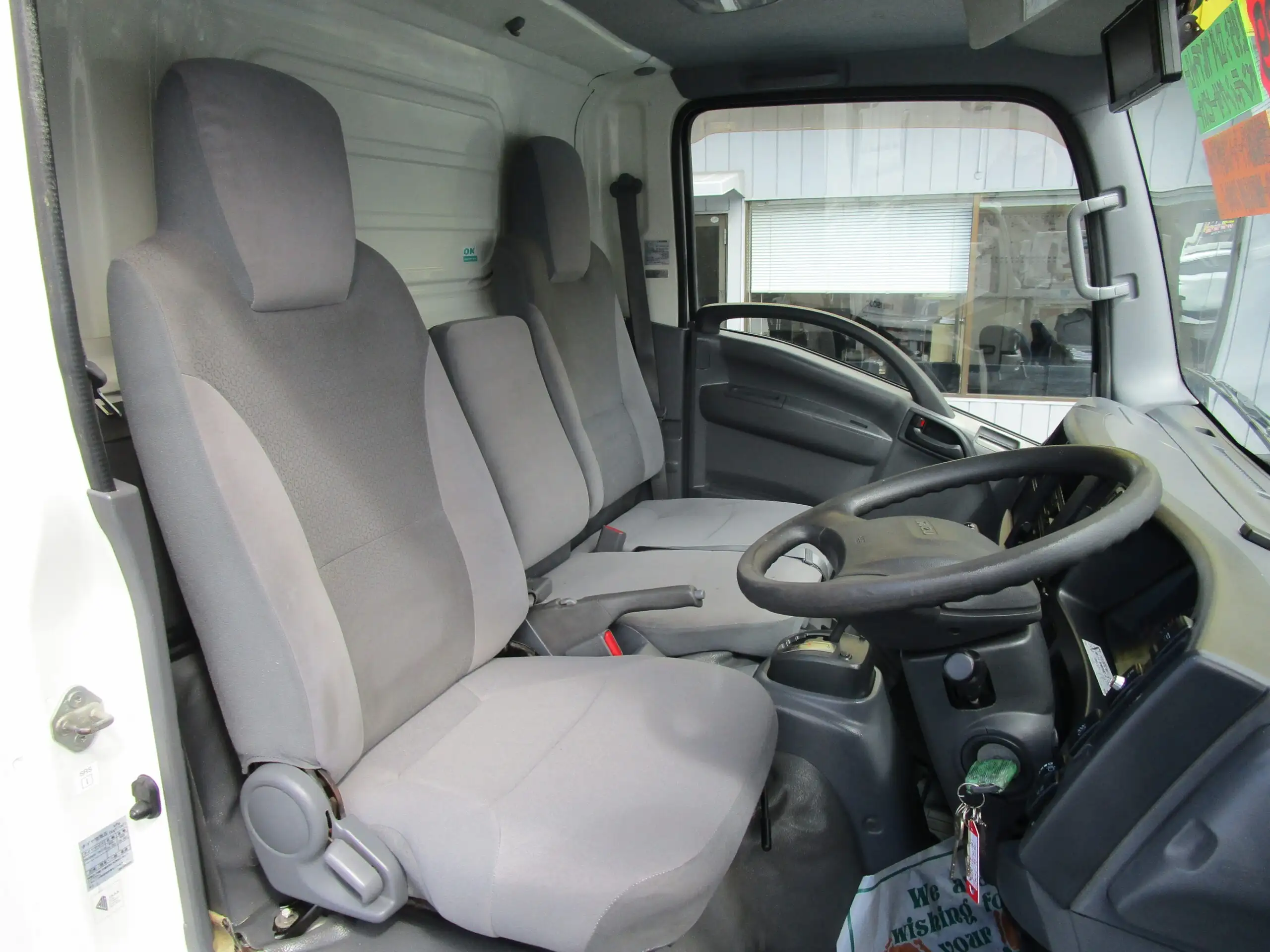 いすゞ エルフ 小型 アルミバン ボトルカー サイドドアの中古トラック画像10