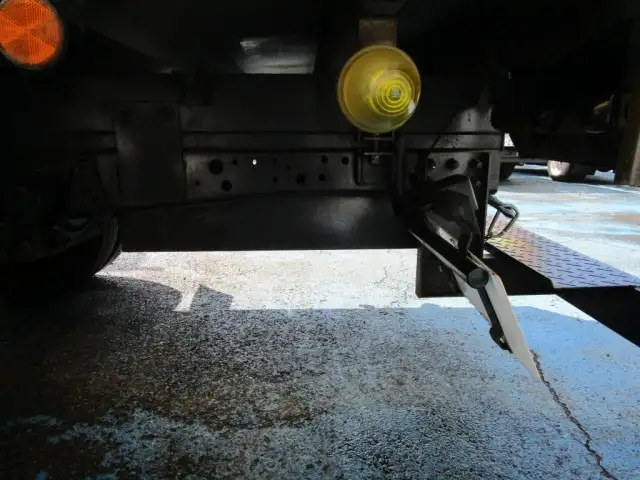 いすゞ エルフ 小型 アルミバン ボトルカー サイドドアの中古トラック画像像17