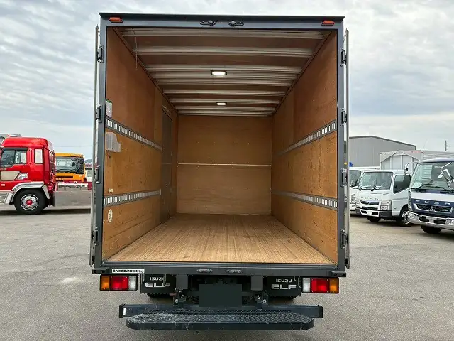 いすゞ エルフ 小型 アルミバン サイドドア 2RG-NPR88ANの中古トラック画像6
