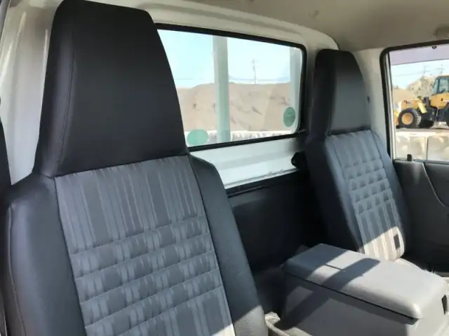 マツダ ボンゴ 小型 平ボディ DBF-SLP2L R2の中古トラック画像10