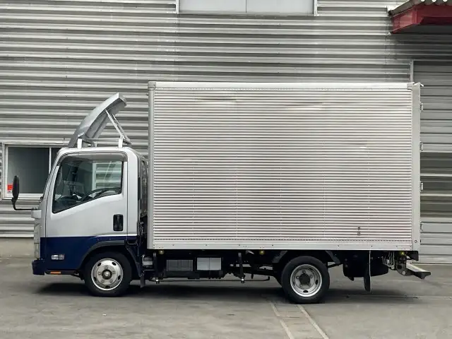 いすゞ エルフ 小型 アルミバン TRG-NLR85AN H31/R1の中古トラック画像3