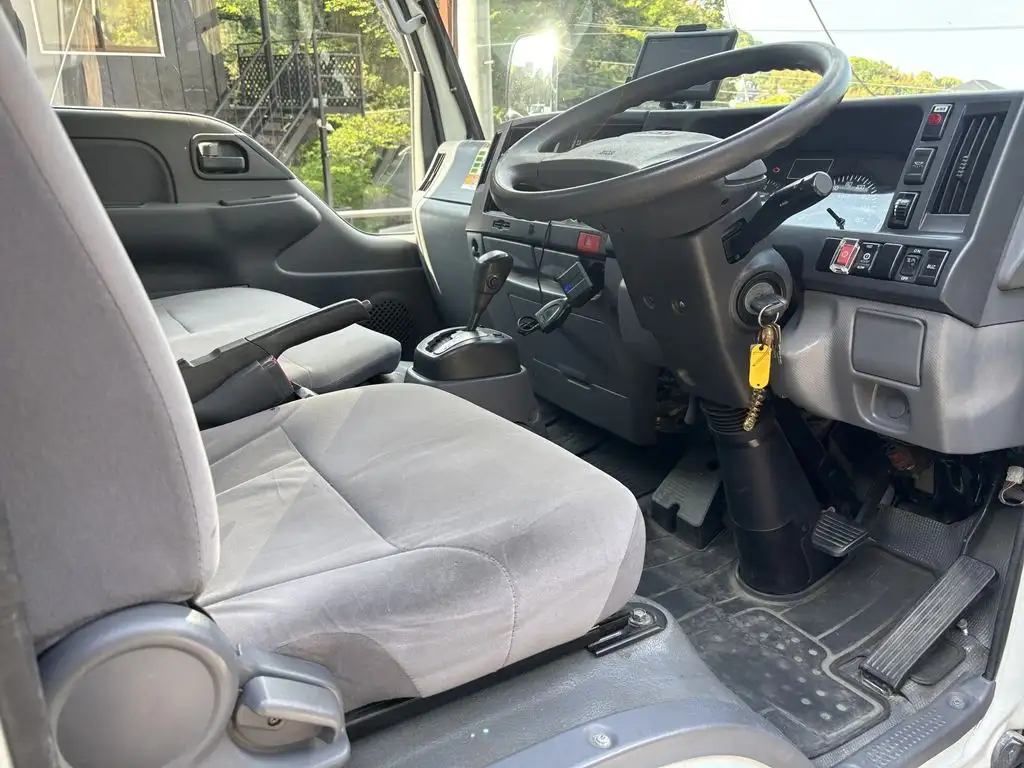 いすゞ エルフ 小型 アルミバン TPG-NHR85AN H29の中古トラック画像9