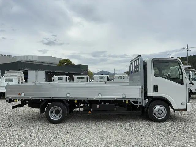 いすゞ エルフ 小型 平ボディ 床鉄板 アルミブロックの中古トラック画像3
